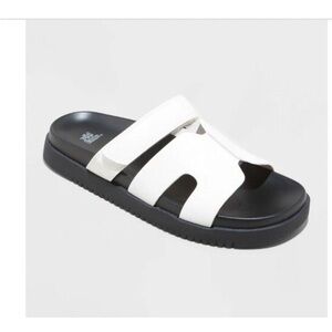 Wild Fable Black and White Slide Sandals